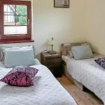 3 Bedroom Cozy Home In Debina