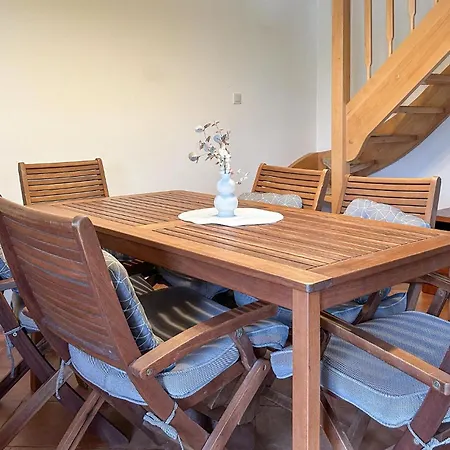 3 Bedroom Cozy In Debina Ferienhaus Debina (Ustka)