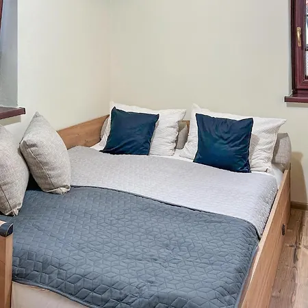 3 Bedroom Cozy Home In Debina Dom wakacyjny