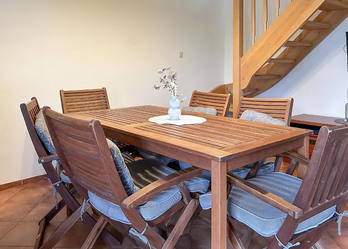 3 Bedroom Cozy In Debina Дом отдыха Debina (Ustka)